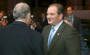 Primul Ministru al Greciei - Konstantinos Karamanlis (dreapta) 