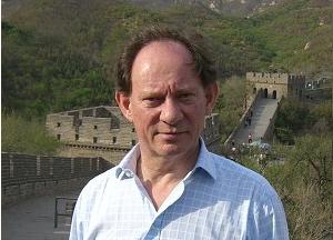 Edward McMillan-Scott este un MEP Conservator pentru Yorkshire si Humber si vice presedinte al Parlamentului European. 
