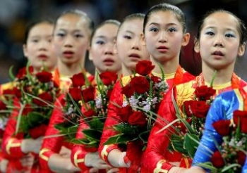 Echipa de gimnastica feminina a Chinei. 