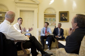 Obama va discuta miercuri despre Irak si Afghanistan.