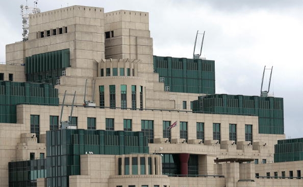 Cladirea MI6 care este sediul central al SIS (The Secret Intelligence Service) 