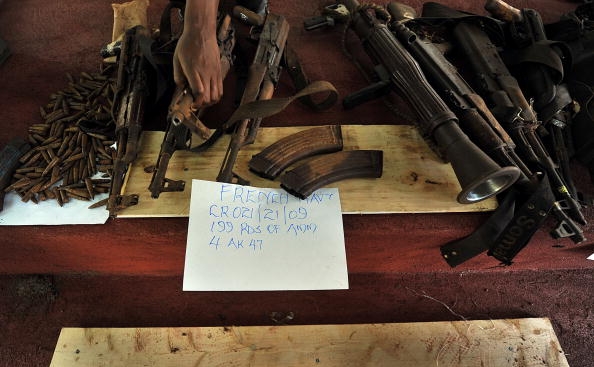 Arme şi muniţii (TONY KARUMBA / AFP / Getty Images)