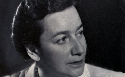 Ana Aslan(1897-1988), fost medic roman specialist în gerontologie. 