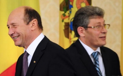Traian Basescu si Mihai Ghimpu (DANIEL MIHAILESCU / AFP / Getty Images)