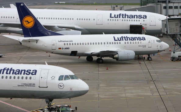 Avioane ale companiei aeriene Lufthansa.