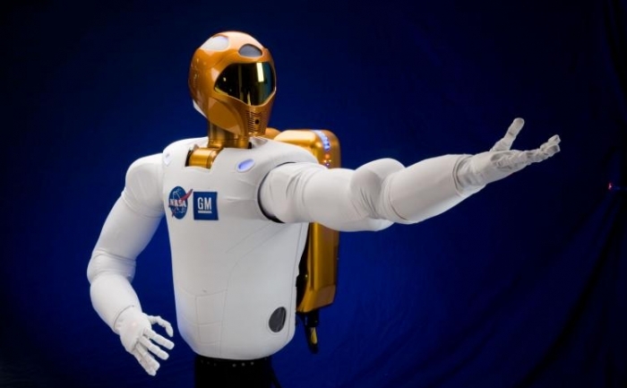 O colaborare NASA/General Motors a produs un robot cu maini asemanatoare cu cele umane 