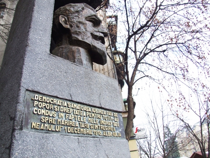 Statuie a regelui Ferdinand in Timisoara, Piata Victoriei. (Bogdan Florescu - Epoch Times Romaniaï»¿)