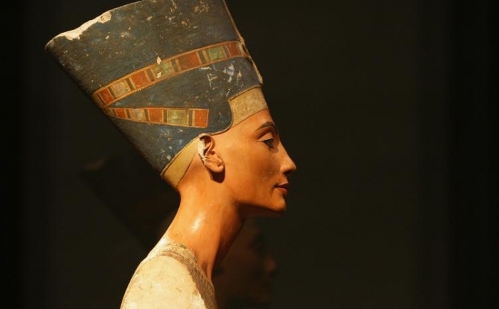 Bustul reginei Nefertiti la Neues Museum, 15 octombrie 2009 in Berlin 