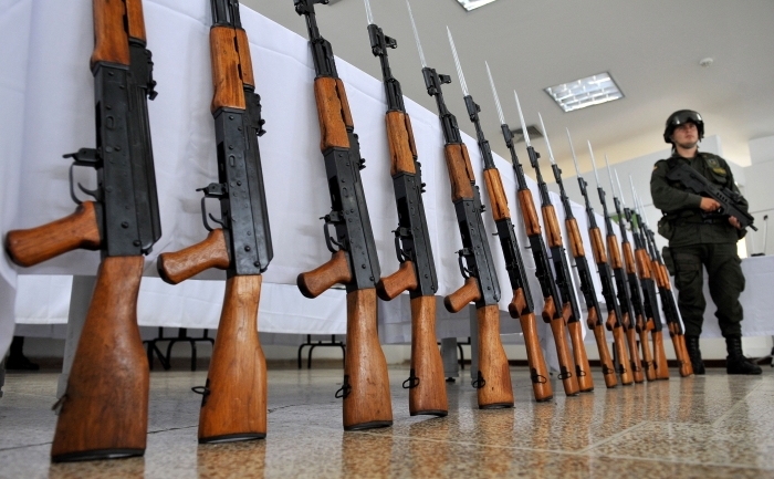 Pistol-mitraliera AK47 (LUIS ROBAYO / AFP / Getty Images)