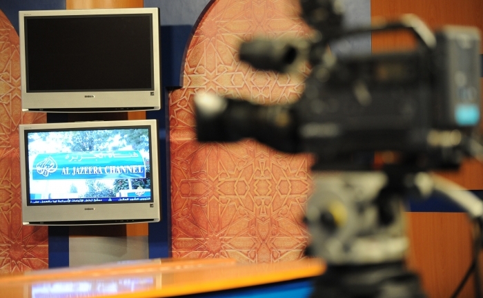 Imagini dintr-un studio al postului de televiziune din Qatar,  Al Jazeera