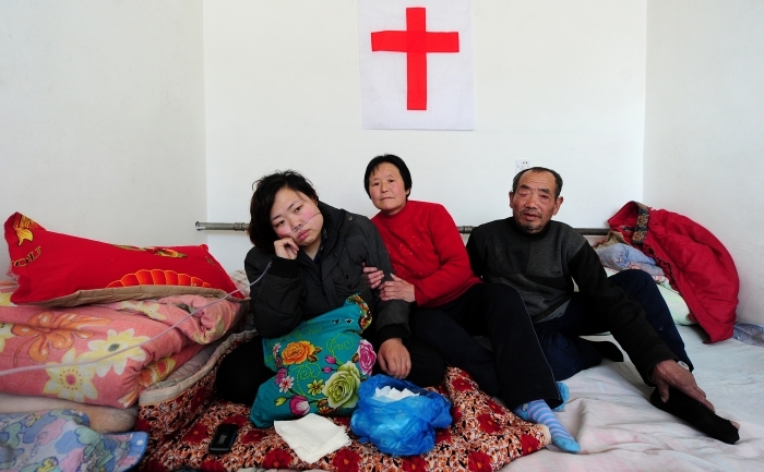 Chinezi bolnavi de cancer, la marginea Beijingului, 9 martie 2011