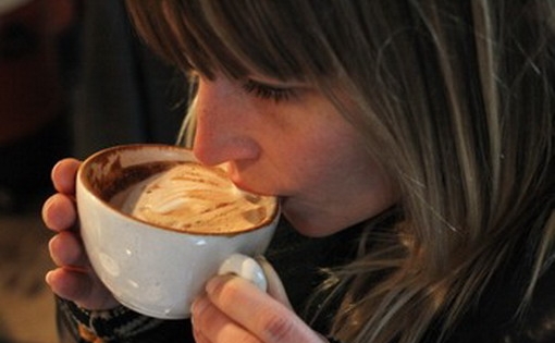 Consumul cafelei împreună cu alimentele bogate în grasimi este foarte periculos pentru sănătate.