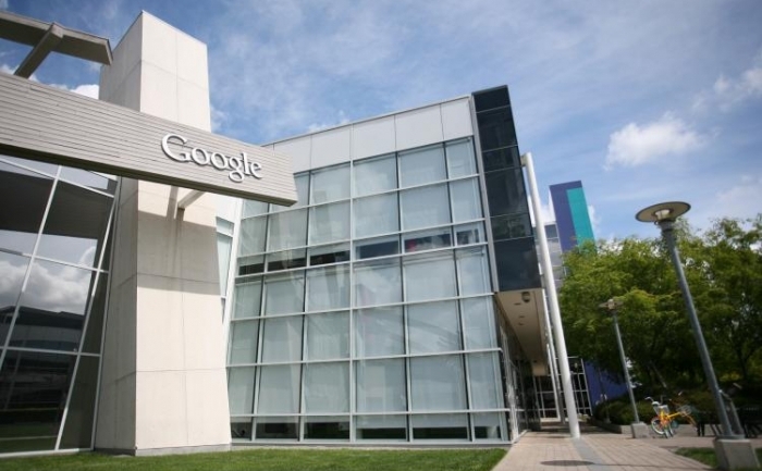 Logo-ul firmei Google la sediul general al firmei in Mountain View, California (Kimihiro Hoshino / Getty Images)