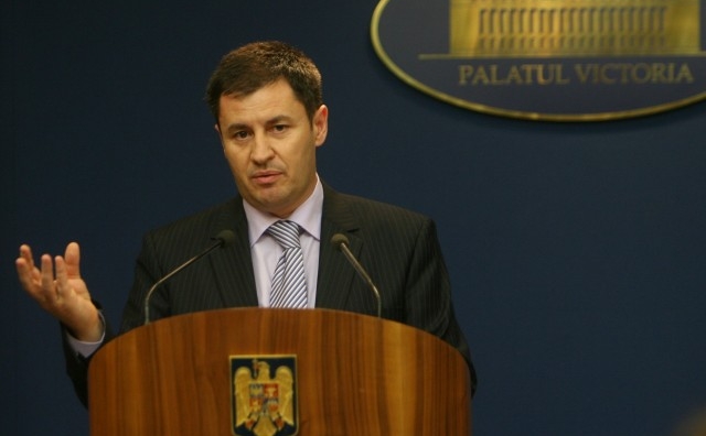 Ministrul Administraţiei şi Internelor, Traian Igaş.