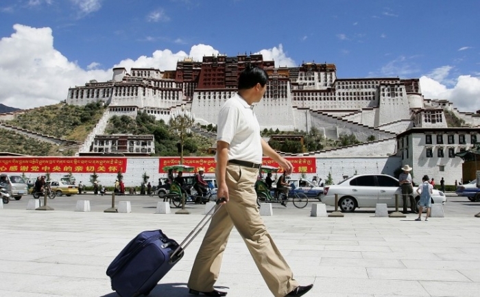 Palatul Potala din Lhasa, Tibet, sub ocupatie chineza