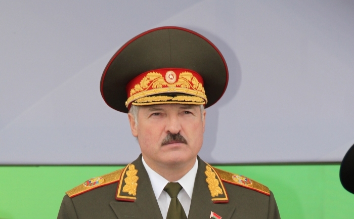 Alexander Lukaşenko, ultimul dictator al Europei, la o paradă militară de pe 3 iulie 2011 în Minsk