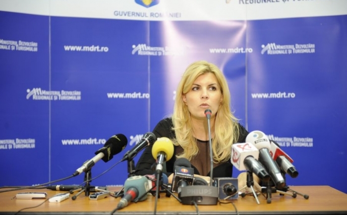 Ministrul Dezvoltării Regionale şi Turismului, Elena Udrea.
