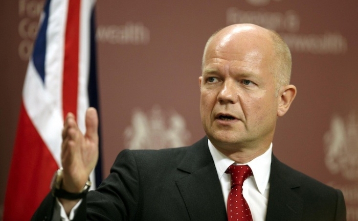 Secretarul de Externe britanic William Hague, la Ministerul de Externe şi biroul Commonwealth-ului din centrul Londrei. (Kerim Okten / Getty Images)