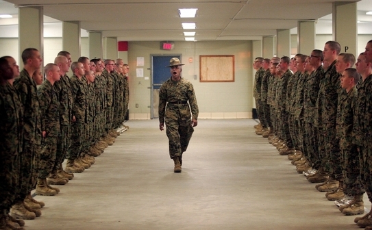 Dormitoare ale armatei americane langa Parris Island, South Carolina (Scott Olson / Getty Images)