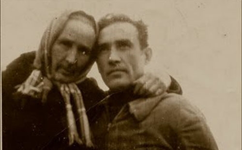 Valeriu Gafencu impreuna cu mama sa, in timpul detentiei