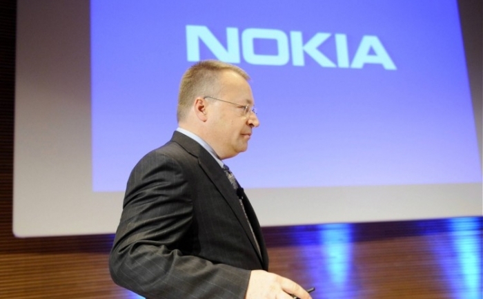 
Stephen Elop, Managing Director al gigantului de telefonie mobil Nokia, soseste la o conferinţă de presă pe 27 aprilie 2011.
