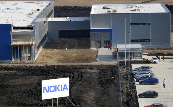 Vedere generala asupra fabricii Nokia de la Jucu