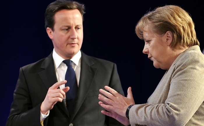 Cancelarul german, Angela Merkel şi primul ministru britanic, David Cameron. (FABRICE COFFRINI / AFP / Getty Images)