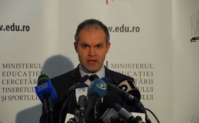 Ministrul Educaţiei, Cercetării, Tineretului şi Sportului, Daniel Funeriu. (Andrei Popescu/Epoch Times Romania)