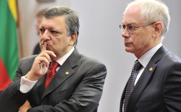 Preşedintele Comisiei Europene, Jose Manuel Barroso şi preşedintele Consiliului european, Herman Van Rompuy.