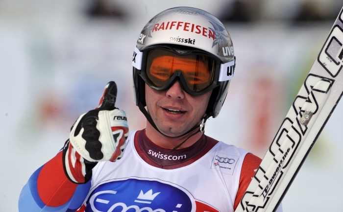 Schiorul elveţian Beat Feuz a câştigat proba masculină de coborâre din  cadrul Cupei Mondiale de schi alpin, desfăşurată sâmbătă la Rosa Hutor, Soci (Rusia). (Francis Bompard / Agence Zoom / Getty Images)