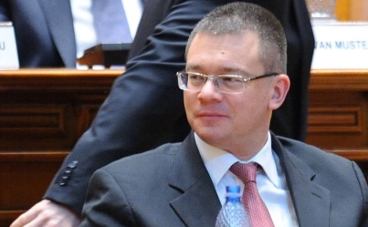 Primul ministru Mihai Răzvan Ungureanu. (DANIEL MIHAILESCU/AFP/Getty Images)