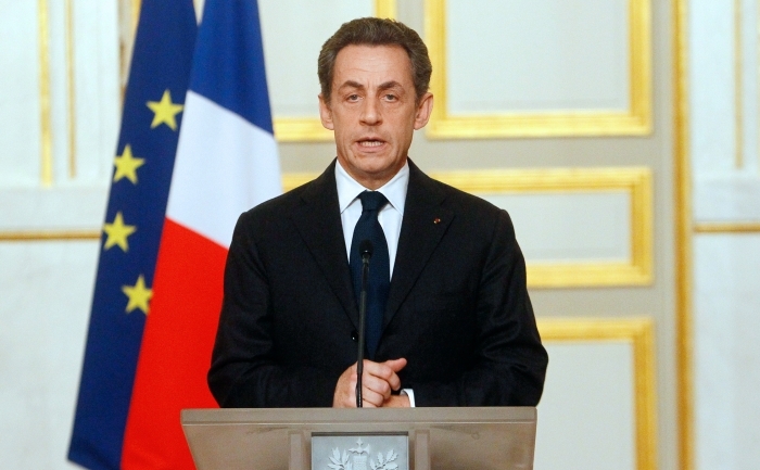Într-o alocuţiune rostită la Elysee, după moartea lui Mohammed Merah, preşedintele francez Nicolas Sarkozy le-a adus un omagiu "victimelor, copii, soldaţi, tată, precum şi  familiilor lor". (FRANCOIS MORI / AFP / Getty Images)