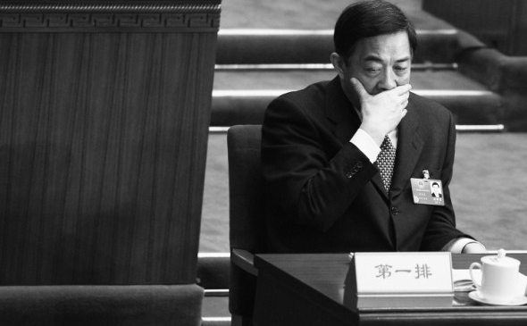 Bo Xilai la ceremonia de deschidere a Congresului Naţional al Poporului (CNP), Sala Mare a Poporului, pe 5 martie, în Beijing. Fostul secretar de Partid al oraşului Chongqing a fost suspendat din posturile sale din Partid şi se află în prezent sub anchetă.