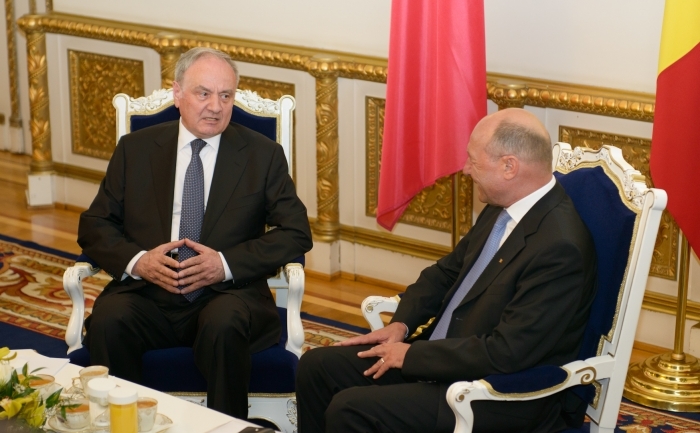 Preşedintele Traian Băsescu primeşte vizita preşedintelui Republicii Moldova, Nicolae Timofti, 3 mai 2012.