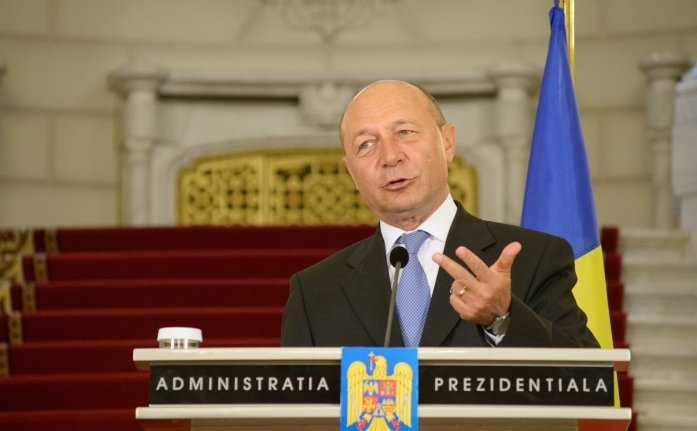 Traian Băsescu, preşedintele României, răspunde întrebărilor presei la întalnirea cu preşedintele Moldovei, Nicolae Timofti.