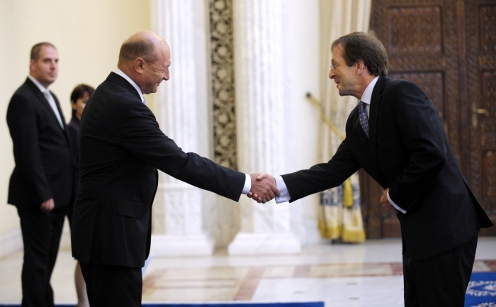 Preşedintele Traian Băsescu l-a primit, marţi, pe ambasadorul agreat al  Regatului Ţărilor de Jos(Olanda) în România, Johannes Hendrik Mattheus van  Bonzel, care şi-a prezentat scrisorile de acreditare.