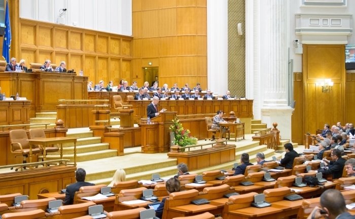 Şedinţă a Parlamentului României (Mihuţ Savu / The Epoch Times)
