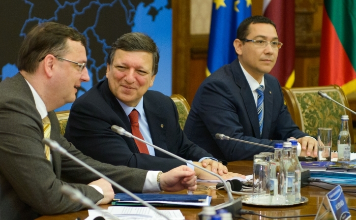José Manuel Barroso la conferinţa de la Bucureşti a statelor membre ale grupului „Prietenii Coeziunii”.