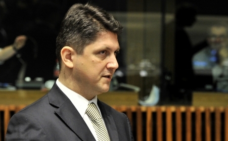 Ministrul Titus Corlăţean.