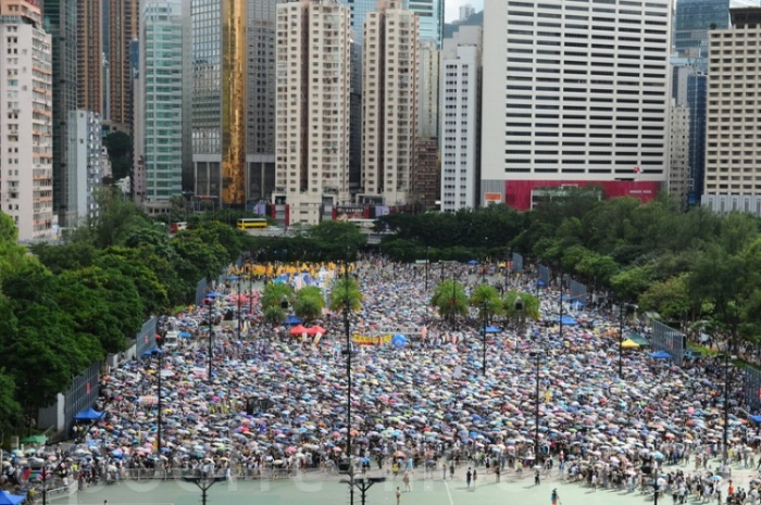 "Marele protest de 1 iulie" ce are loc anual a strâns peste 400.000 de participanţi în 2012.