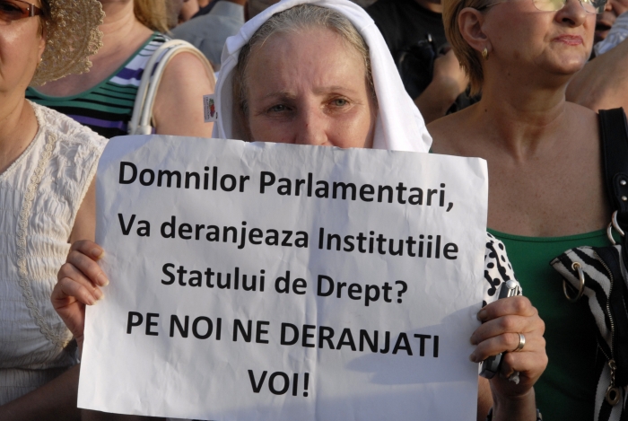 ﻿Miting de protest organizat în Piaţa Revoluţiei, de PDL (Epoch Times România)