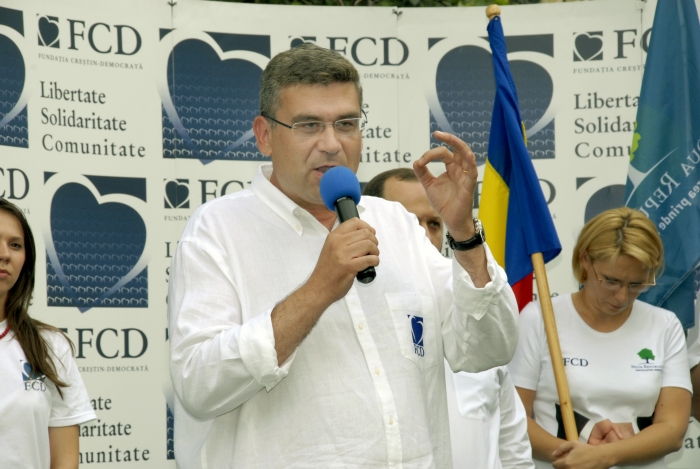 Semnare protocol între FCD şi Mişcarea Noua Românie. Teodor Baconschi