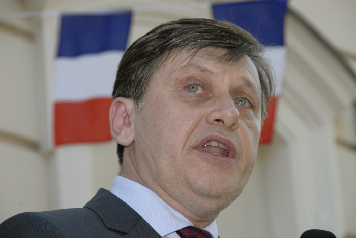 Recepţie la Ambasada Franţei din Bucureşti prilejuită de Ziua Naţională a Franţei.  Crin Antonescu