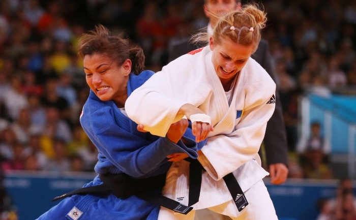 Lupta Alinei Dumitru pentru prima medalie a României la Jocurile Olimpice  de la Londra, 28 iulie 2012.