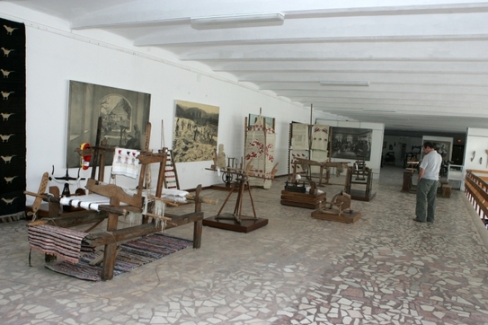 Război de ţesut (Epoch Times România)