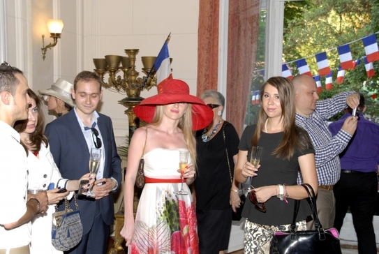 Recepţie la ambasada Franţei din Bucureşti prilejuită de Ziua Naţională a Franţei (Epoch Times România)