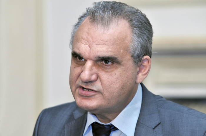 Conferinţă de presă cu Vasile Cepoi, ministrul sănătăţii (Epoch Times România)