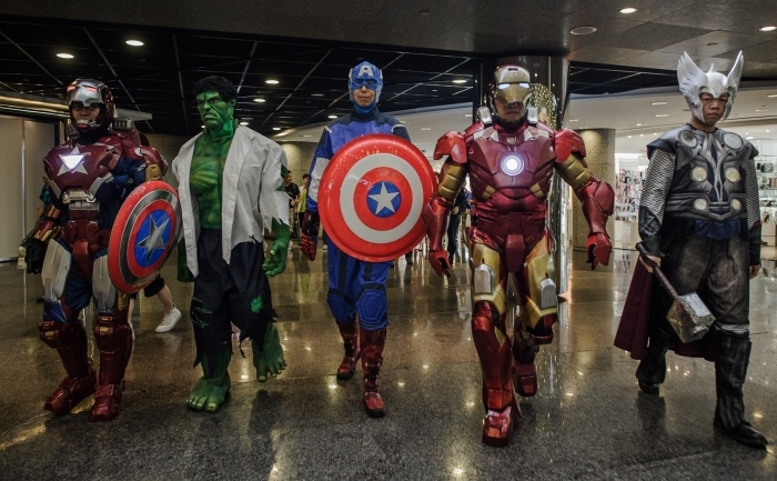 Participanţi la expoziţia Ani-Com &amp; Games din Hong Kong poartă costume de super-eroi. (PHILIPPE LOPEZ / AFP / GettyImages)