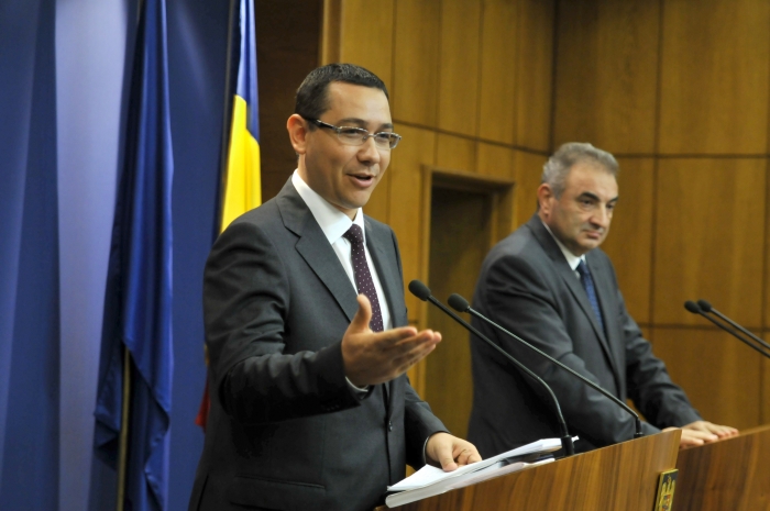 Briefing de presă la Guvernul României cu Victor Ponta şi Florin Georgescu (Epoch Times România)
