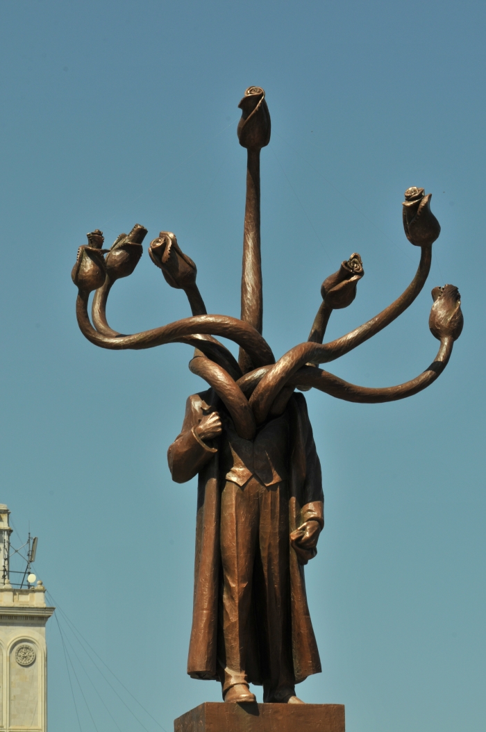 Statuia Hidra din Piaţa Presei Libere (Epoch Times România)